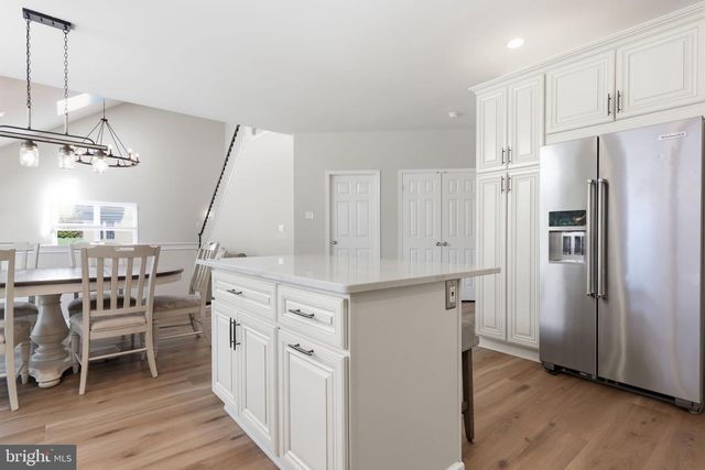 1413 RIDGEWOOD LN, Newtown, PA 18940