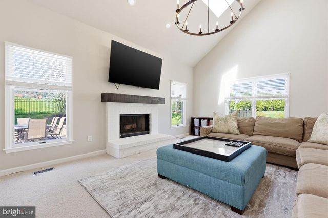 1413 RIDGEWOOD LN, Newtown, PA 18940