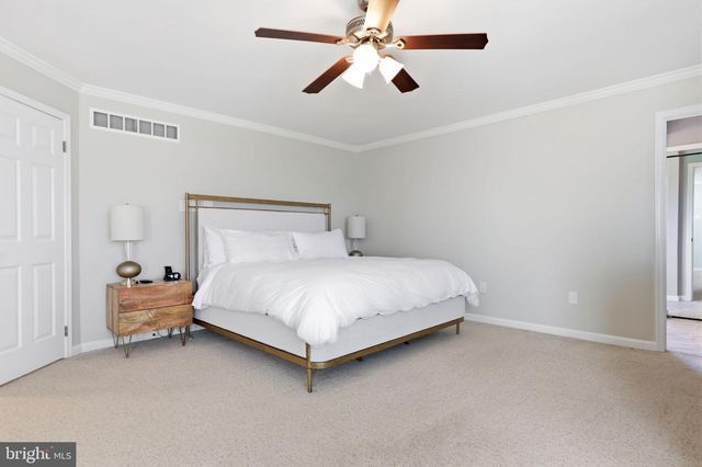 1413 RIDGEWOOD LN, Newtown, PA 18940