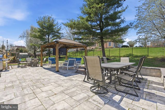 1413 RIDGEWOOD LN, Newtown, PA 18940