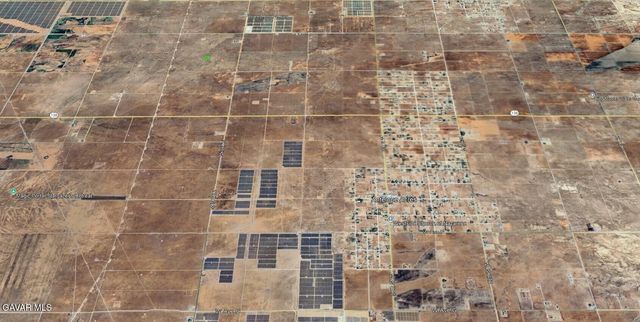 11500 W Avenue B10, Lancaster, CA 93536