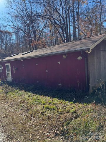 90 Buchanan Drive, Fletcher, NC 28732