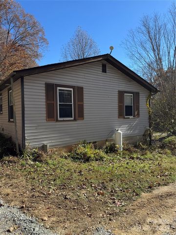 90 Buchanan Drive, Fletcher, NC 28732