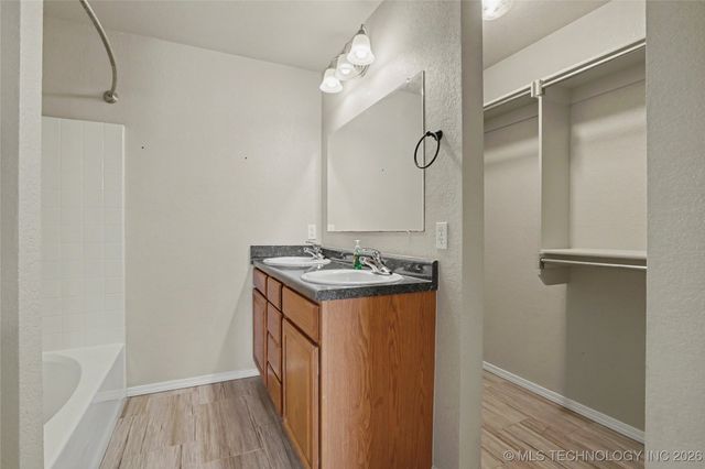 92 W Fairlane Place, Sapulpa, OK 74066