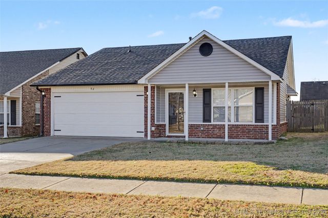 92 W Fairlane Place, Sapulpa, OK 74066