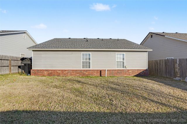 92 W Fairlane Place, Sapulpa, OK 74066
