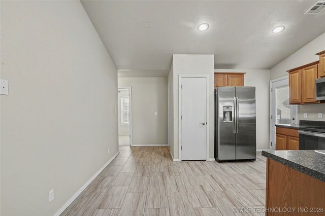 92 W Fairlane Place, Sapulpa, OK 74066