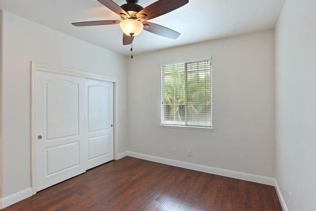 574 Mustang Dr, Oakdale, CA 95361