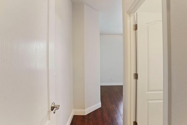 574 Mustang Dr, Oakdale, CA 95361