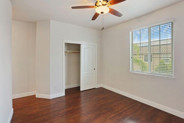 574 Mustang Dr, Oakdale, CA 95361