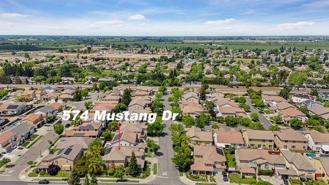 574 Mustang Dr, Oakdale, CA 95361