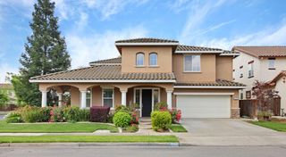 574 Mustang Dr, Oakdale, CA 95361