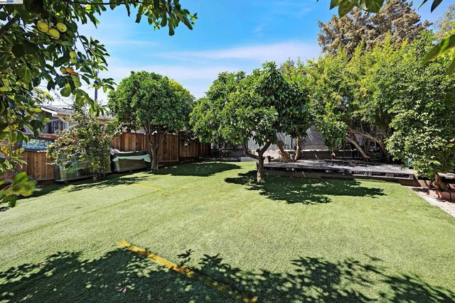 2309 High St, Oakland, CA 94601