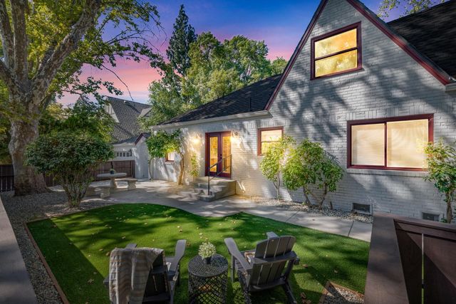 1536 42nd St, Sacramento, CA 95819
