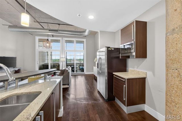 4100 Forest Park Avenue 414, St Louis, MO 63108
