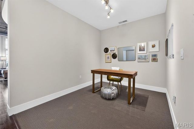 4100 Forest Park Avenue 414, St Louis, MO 63108