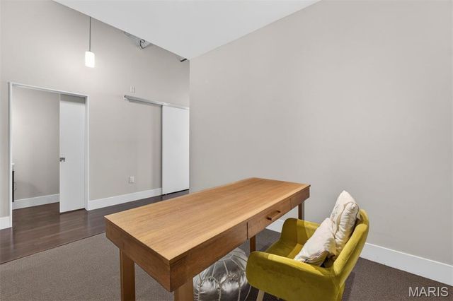 4100 Forest Park Avenue 414, St Louis, MO 63108