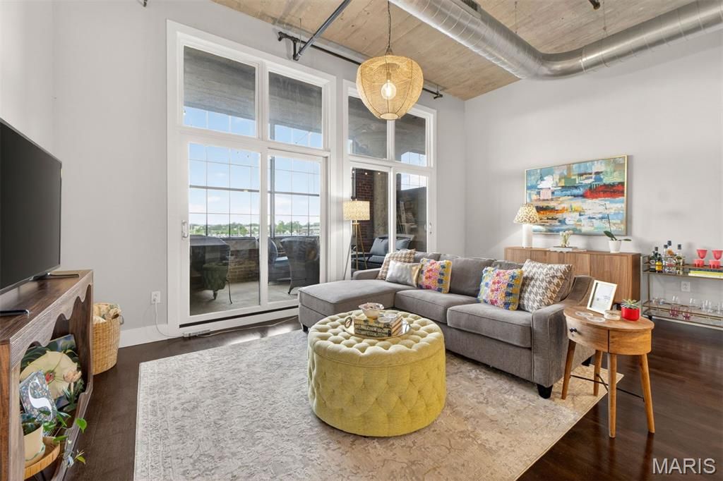 4100 Forest Park Avenue 414, St Louis, MO 63108