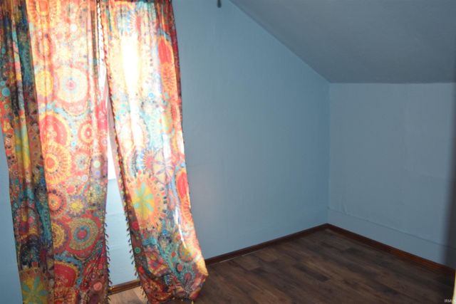 2013 30th Street, Bedford, IN 47421