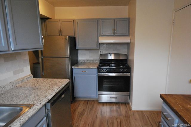 2 Sadore Lane 5E, Yonkers, NY 10710