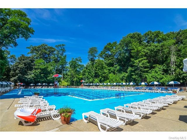 2 Sadore Lane 5E, Yonkers, NY 10710