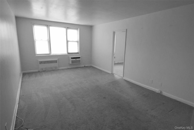 2 Sadore Lane 5E, Yonkers, NY 10710