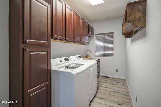 11493 E TURQUOISE Circle, Dewey, AZ 86327