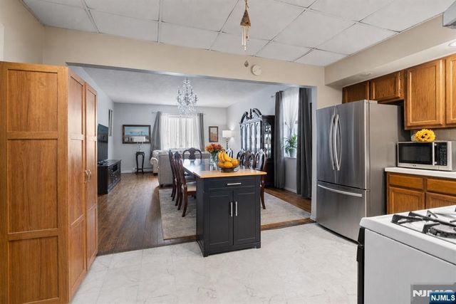 9123 Newkirk Avenue, North Bergen, NJ 07047
