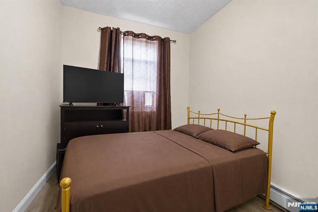 9123 Newkirk Avenue, North Bergen, NJ 07047