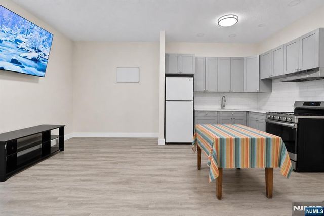 9123 Newkirk Avenue, North Bergen, NJ 07047