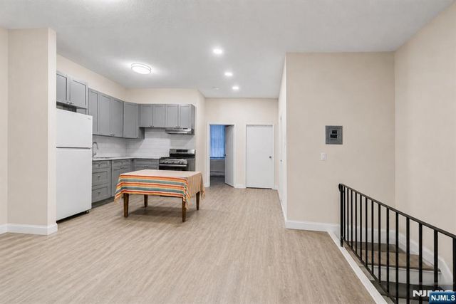9123 Newkirk Avenue, North Bergen, NJ 07047