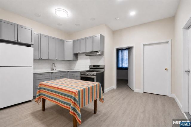 9123 Newkirk Avenue, North Bergen, NJ 07047
