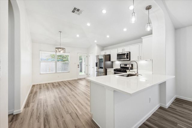 3303 Wickham LN, Austin, TX 78725