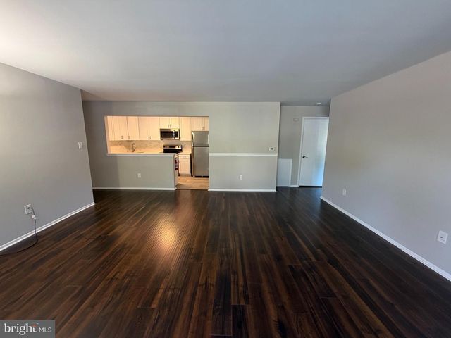 4306-A ABERDEEN DR, Mount Laurel, NJ 08054