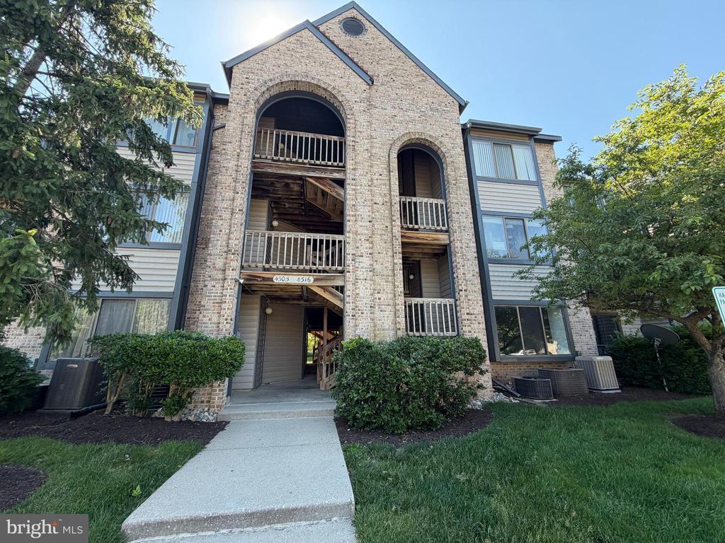 4306-A ABERDEEN DR, Mount Laurel, NJ 08054
