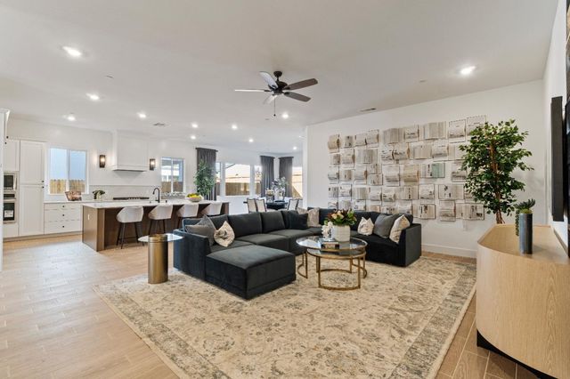 846 Traverse Drive S, Madera, CA 93636