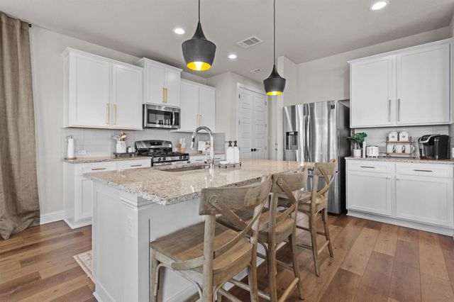 324 Gaida LOOP, Georgetown, TX 78628