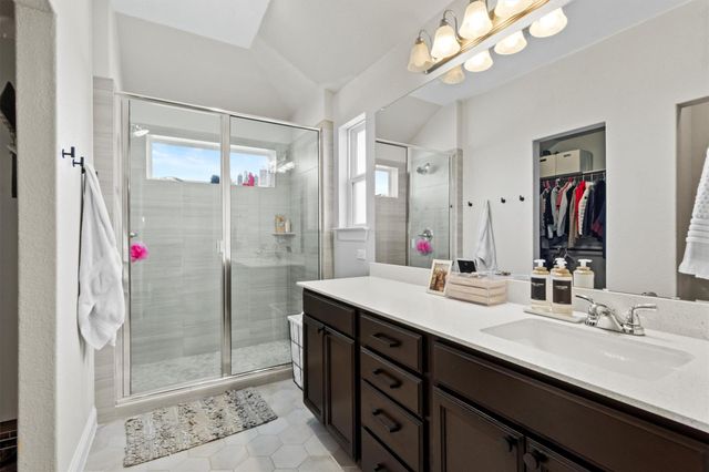 324 Gaida LOOP, Georgetown, TX 78628