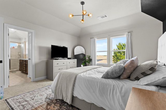 324 Gaida LOOP, Georgetown, TX 78628