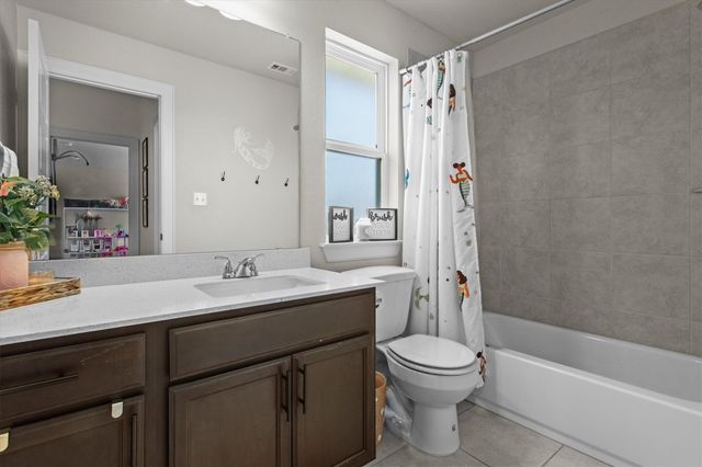 324 Gaida LOOP, Georgetown, TX 78628