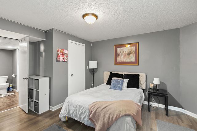 304 E 14th Place, Indianola, IA 50125