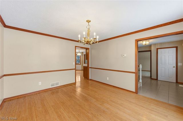 6269 Tourelle Drive, Highland Heights, OH 44143