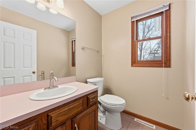 6269 Tourelle Drive, Highland Heights, OH 44143