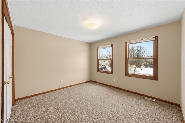 6269 Tourelle Drive, Highland Heights, OH 44143