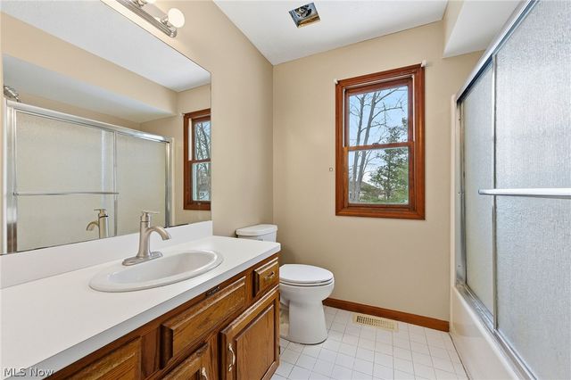 6269 Tourelle Drive, Highland Heights, OH 44143