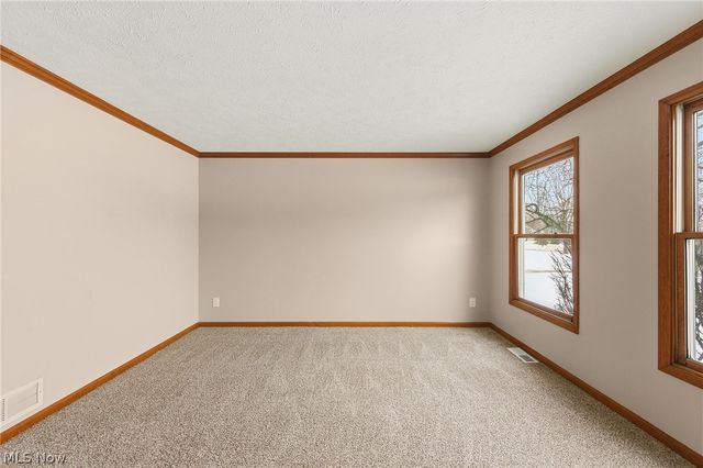 6269 Tourelle Drive, Highland Heights, OH 44143