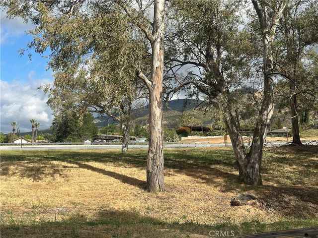 425 ARROWHEAD AVE, San Bernardino, CA 92404