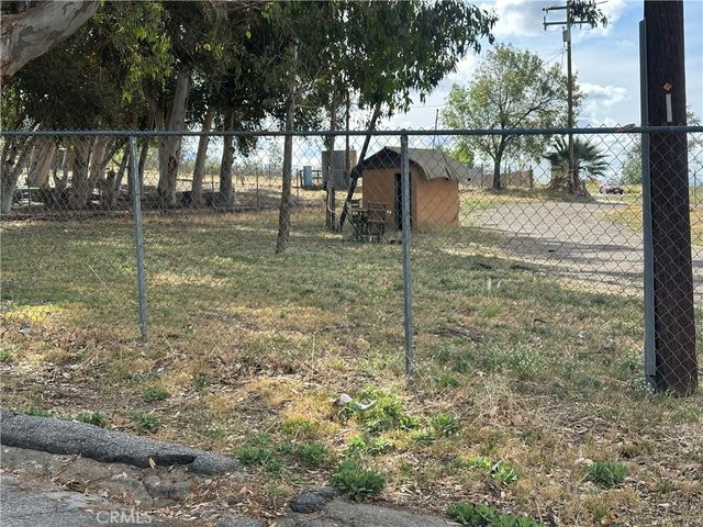 425 ARROWHEAD AVE, San Bernardino, CA 92404