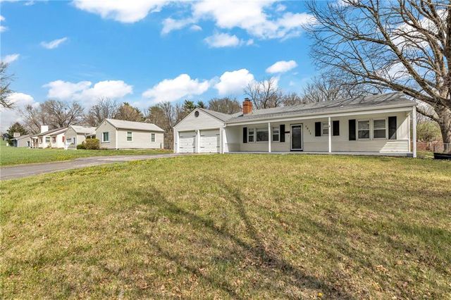 7617 Antioch Road, Overland Park, KS 66204