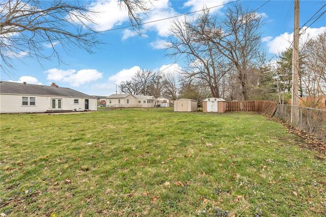 7617 Antioch Road, Overland Park, KS 66204